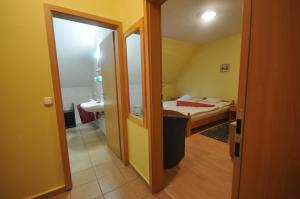 Fotografie z fotogalerie ubytování Denis Panzió és Étterem v destinaci Lenti