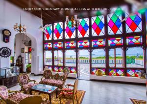 Restoran või mõni muu söögikoht majutusasutuses Tembo Palace Hotel