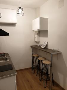 Кухня или мини-кухня в Studio Maillol centre historique Perpignan
