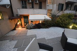 The building in which Az apartmant is located