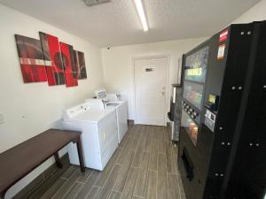 Afbeelding uit fotogalerij van Razorback Inn in Rogers