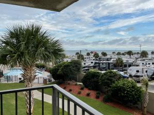 Gallery image of 2 Bed 2 Bath Beach Front Condo with Fantastic Amenities at Myrtle Beach Resort in Myrtle Beach