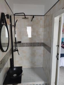 Kép Casa Mixa con decoración estilo industrial szállásáról Mijasban a galériában