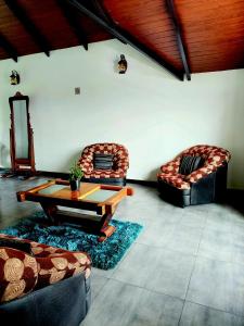 Misthill Rest - Lavish Villa的休息区