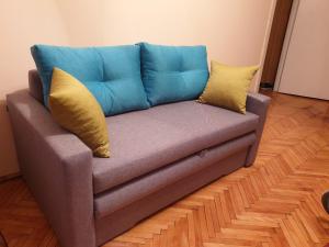 Posedenie v ubytovaní Best Apartment Naukova