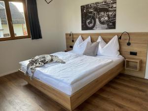 Łóżko lub łóżka w pokoju w obiekcie Seaways Apartments