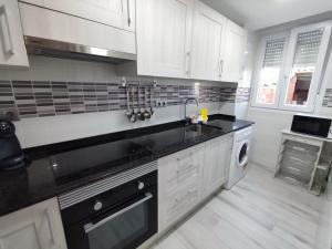 Kuchyňa alebo kuchynka v ubytovaní Apartamento Espa + 7 fotografií