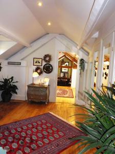 Ένα ή περισσότερα κρεβάτια σε δωμάτιο στο Pheasants Retreat with Hot Tub and Fire Pit