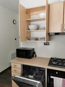 Kuchyň nebo kuchyňský kout v ubytování Slaný - byt 1+1