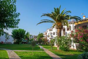 Gallery image of Siesta Mar Apartamentos in Cala'n Porter