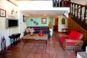 Istumisnurk majutusasutuses 3 bedrooms house with shared pool garden and wifi at Porto de Mos