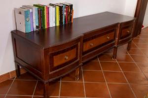 The library in the holiday home