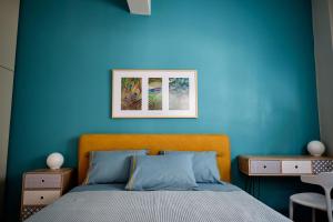 Cama ou camas em um quarto em Mirtos Luxury apartment