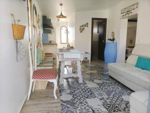 A kitchen or kitchenette at Casa Bakara