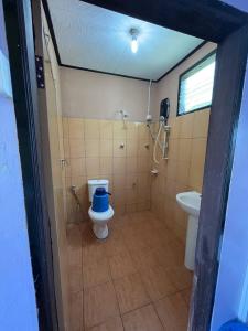 Kúpeľňa v ubytovaní Restu Chalet Tioman