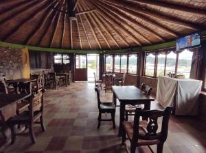 Restaurace v ubytování Hotel Cabañas San Cayetano