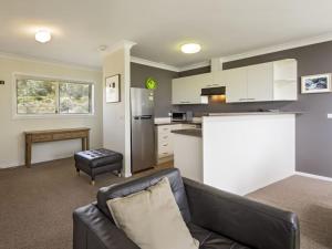 Gallery image of Caribou 3 Views over Lake Jindabyne with Wifi in Jindabyne