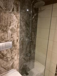 A bathroom at La Palace Exclusive Design