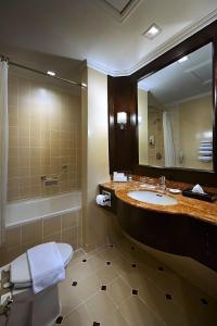 Koupelna v ubytování Berjaya Penang Hotel