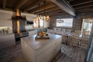 Ruang duduk di Chalet Artemisia Vallandry Paradiski