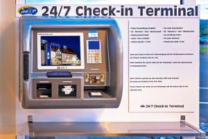 an atm machine on display at a store at Hotel sleep & go in Bad Hersfeld