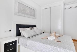 A bed or beds in a room at Apartment Eunice