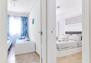 A bed or beds in a room at Apartment Eunice Még 37 kép