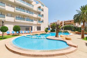The swimming pool at or close to Apartment Eunice