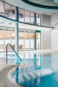 The swimming pool at or close to Hotel Tauernhof