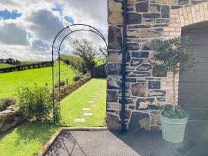 Фотография из галереи The Burrow at no. 84 в городе Clogh Mills +18 фотографий