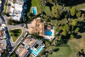 Fotografie z fotogalerie ubytování Unique *HIDDEN GEM* Villa - GOLFERS PARADISE ALOHA v destinaci Marbella