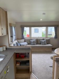 Foto dalla galleria di Whitstable, DP42, 2 bed park home, Alberta Holiday Park a Whitstable