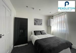 1 Bedroom Apartment, free parking & WIFI by Pendleton Properties Short Lets & Serviced Accommodation Preston