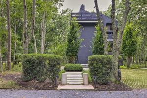 Giardino di Unique Southampton Getaway with Rooftop Deck!