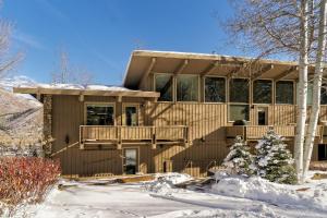 Standard Two Bedroom - Aspen Alps #505 during the winter