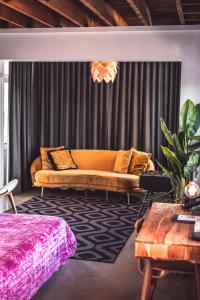 Gallery image of The Pink Hotel Coolangatta in Gold Coast