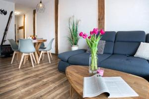 Posedenie v ubytovaní SPA Apartament Jenny Ski&Fun widok na Skrzyczne i skocznię "Skalite"