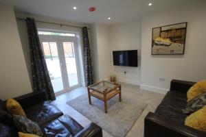 Eversley's Mews