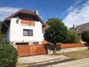 Balatoni Family House 8233 Balatonszőlős,  Csereny Hegyi út 41 kép - 2