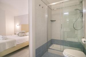 Kúpeľňa v ubytovaní White Candia Guesthouse