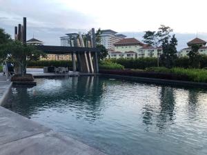The swimming pool at or close to JW Homestay The Ridge KL East