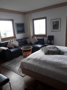 Un pat sau paturi într-o cameră la Ferienhaus Weixelbraun