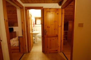 Kylpyhuone majoituspaikassa Hotel Col Serena