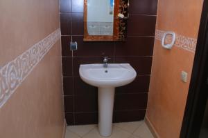 Ένα μπάνιο στο Bouznika 25 +44 φωτογραφίες