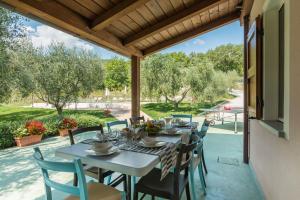 A garden outside Villa Rosa