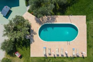 The swimming pool at or close to Villa Rosa