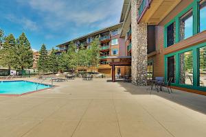 Gallery image of Juniper Springs 444 in Mammoth Lakes