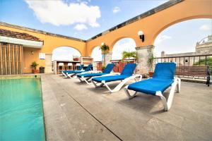Bazén v ubytování Hotel Caribe Merida Yucatan nebo v jeho okolí