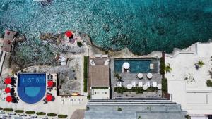 Πισίνα στο ή κοντά στο Hotel B Unique