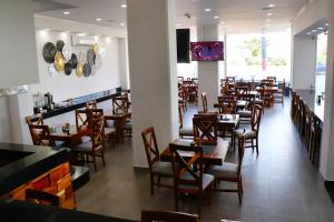 Un lugar para sentarse en Hotel Bugari Aeropuerto Guadalajara